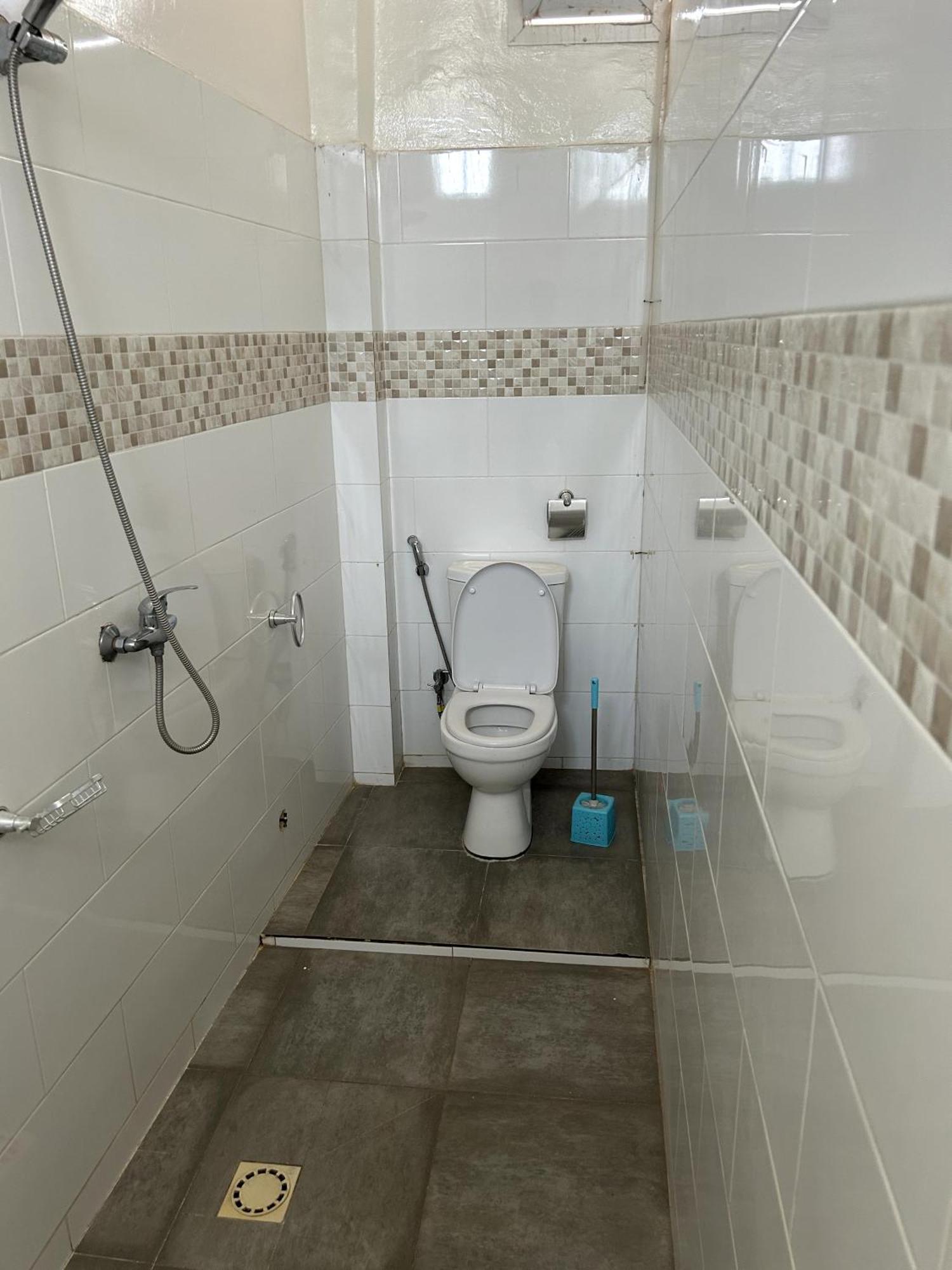 Chambre Spacieuse Avec Balcon - Salle De Bain Exterieure Privee & Breakfast Saint-Louis Luaran gambar